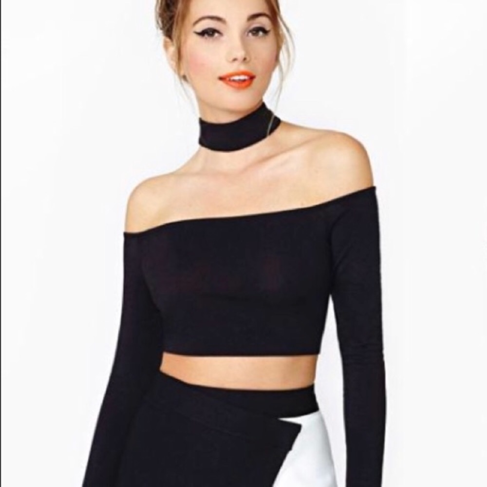 Off shoulder crop top